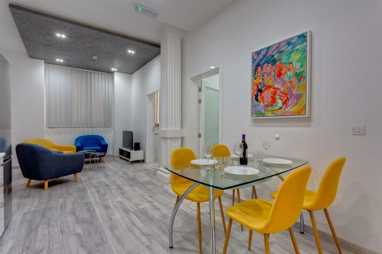 Stylish 3Br Apartment, Fantastic Location In Sliema Ngoại thất bức ảnh
