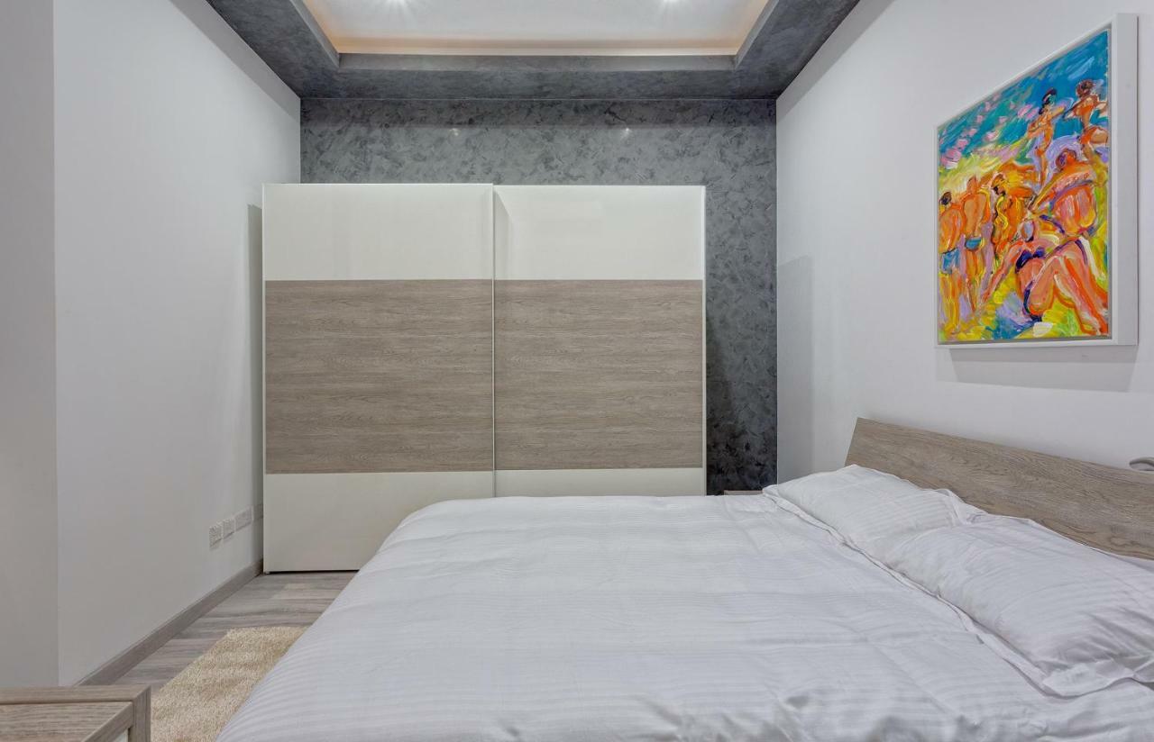 Stylish 3Br Apartment, Fantastic Location In Sliema Ngoại thất bức ảnh