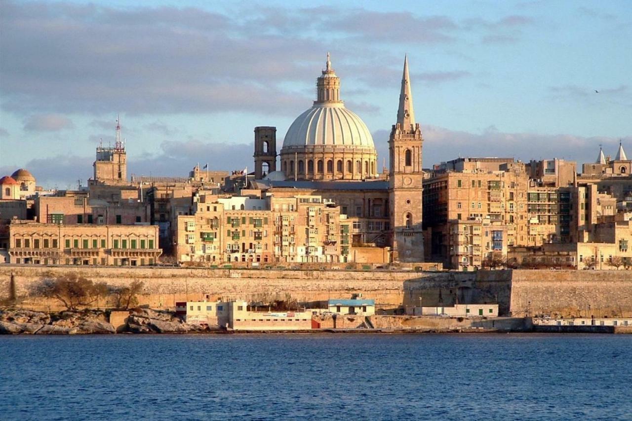 Stylish 3Br Apartment, Fantastic Location In Sliema Ngoại thất bức ảnh